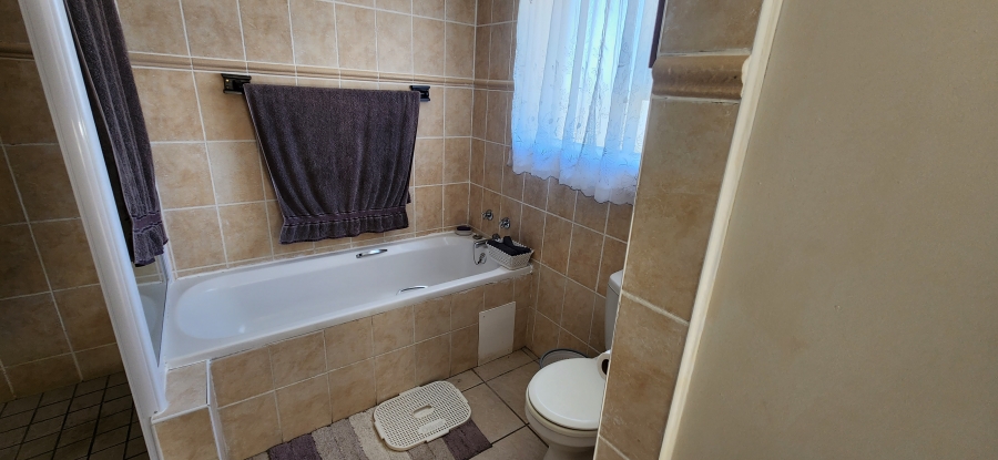 3 Bedroom Property for Sale in Dana Bay Western Cape